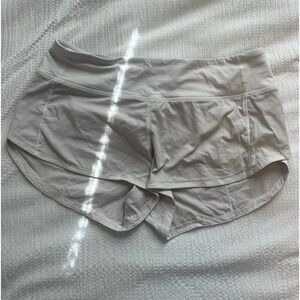 Lulu lemon running shorts 2.5” inseam